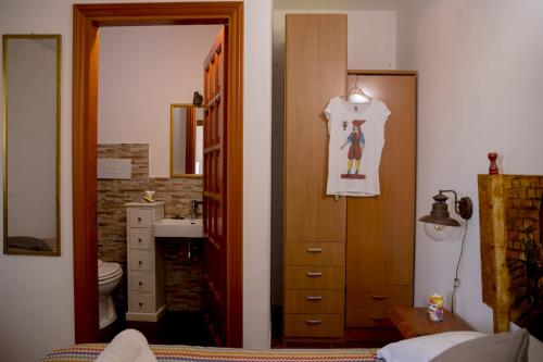 Standard Apartment image 7