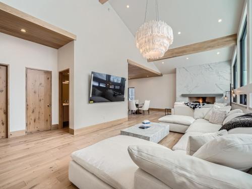 3018 Basingdale Blvd home in Vail, USA