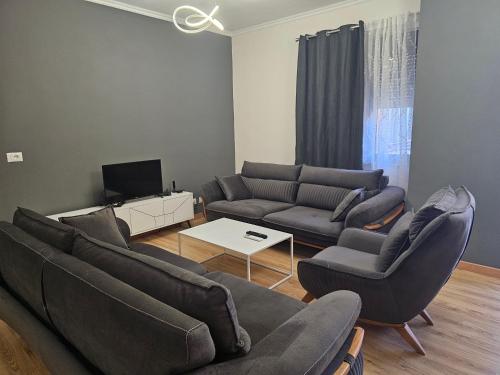 New Bazar-Central Apartment 1 with balcony, Tirana (photo 2)