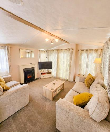 Serene Stay: Beautiful 2Bed Lodge in Kelsall