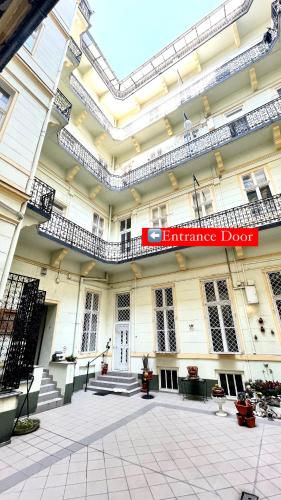 Amazing Swedish 3 ROOMS Apartment in the City Center - image 13