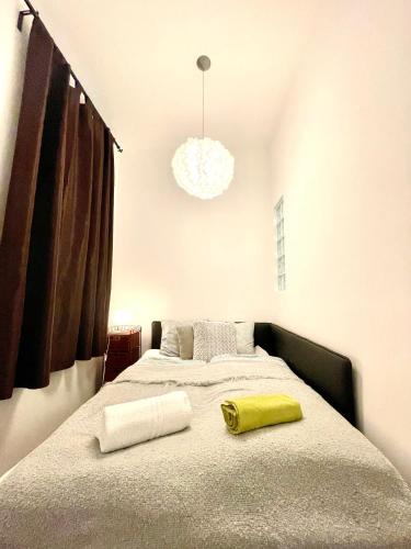 Amazing Swedish 3 ROOMS Apartment in the City Center - image 2