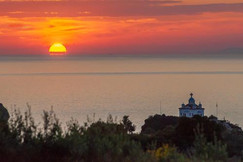 مناطق جذب قريبة, Karlovasi Comfy Retreat in Karlovasi