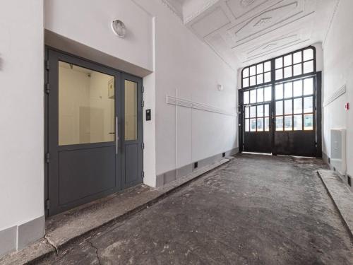 Graystone Studio Plac Unii Lubelskiej - Tap to explore photos
