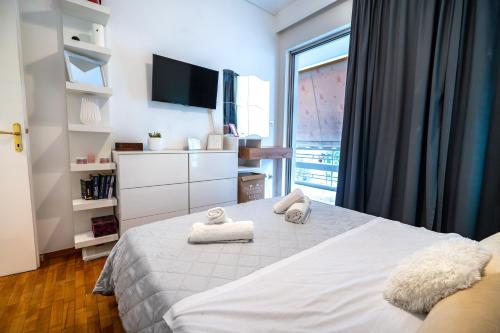 Neo Irakleio train st 1 bedrm 4 pers apartment by MPS, Attica