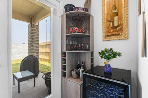 Grand Prairie Gem Near DFW airport AT&T Stadium