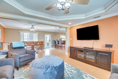 Spacious Waterfront Home in Merritt Island with Pool in Merritt Island, USA