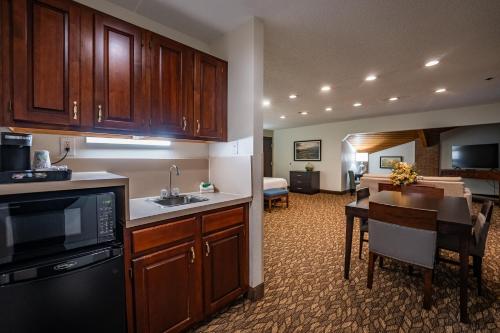 Christopher Inn and Suites in ชิลิคอธิ (OH)