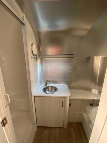 Modern Airstream with amazing view - 10 to 15 minutes from Kings Canyon National Park