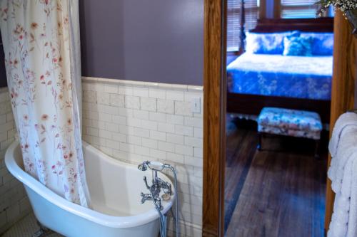 Elk River Hotel & Cafe in Sutton (WV)