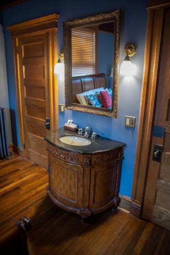 Elk River Hotel & Cafe in Sutton (WV)