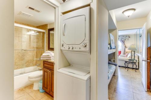 Beachfront Resort Condo with Ocean-View Balcony - image 12