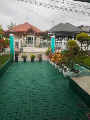 Affordable Spacious Bedroom & Bathroom near DVO Airport in كابانتيان