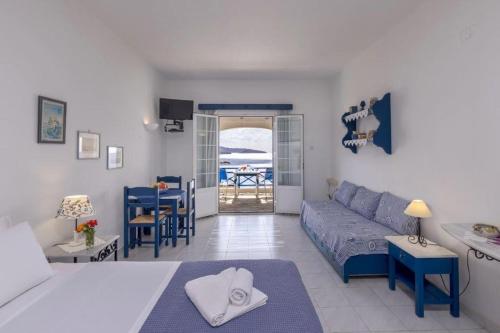 Sea View Studios - image 10
