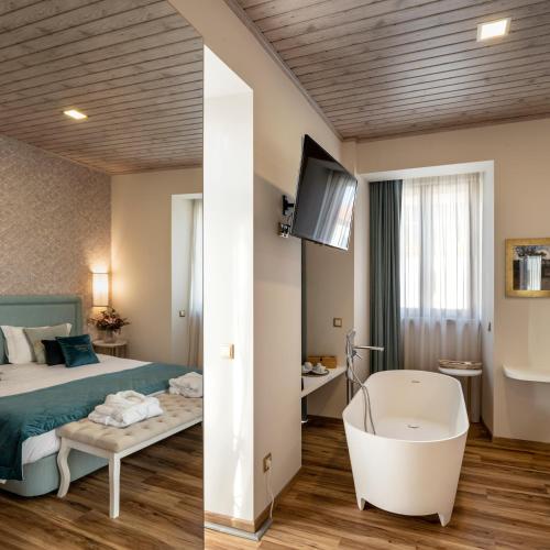 King Room with Garden View