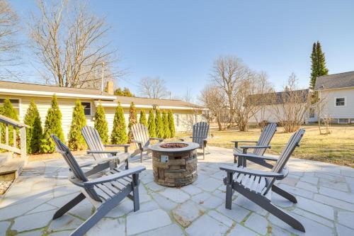 Suttons Bay Home with Fire Pit and Water Views! in Suttons Bay, USA