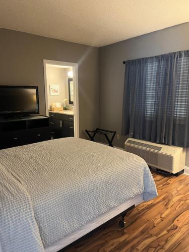 River Place Condos 501 2BD - image 23