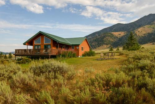 Cozy Henrys Lake Escape 20 Mi to Yellowstone - image 41