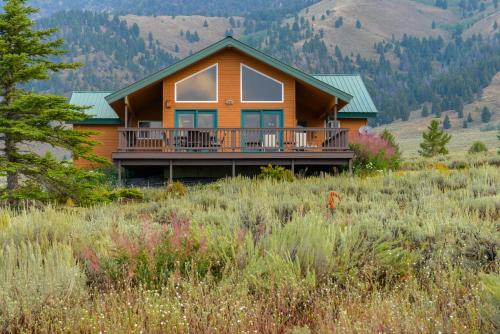 Cozy Henrys Lake Escape 20 Mi to Yellowstone - image 42