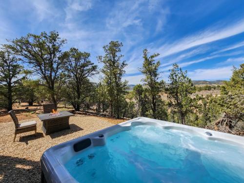 Deer Ridge Casita: Private Retreat Hot Tub & Views