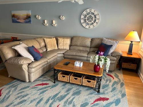 Unique 3BR, 1 of 5 Condos w/Huge Poolside Patio, Steps to Beach & Pier, Gated Unique 3BR, 1 of 5 Condos w/Huge Poolside Patio, Steps to Beach & Pier, Gated