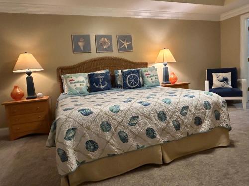 Unique 3BR, 1 of 5 Condos w/Huge Poolside Patio, Steps to Beach & Pier, Gated Unique 3BR, 1 of 5 Condos w/Huge Poolside Patio, Steps to Beach & Pier, Gated