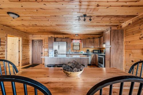 Smoky's Den II - image 3