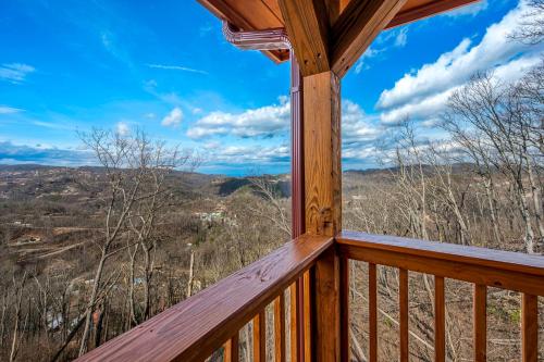Smoky's Den II - image 2