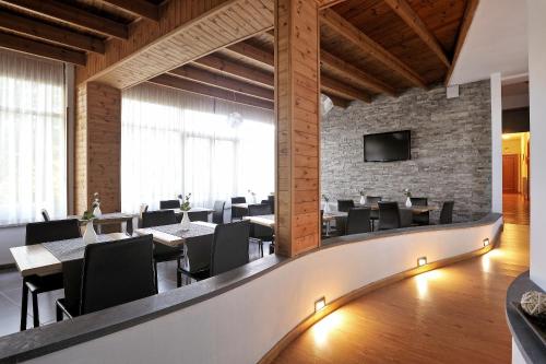 Бізнес Центр, Piccolo Hotel Aurora in Аббадо Сан Сальваторе