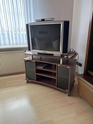 3 Zimmerwohnung mit 2 Schlafzimmer Balkon Küche TV WLAN