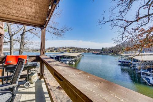 Lakefront Condo with Resort Amenities in Osage Beach