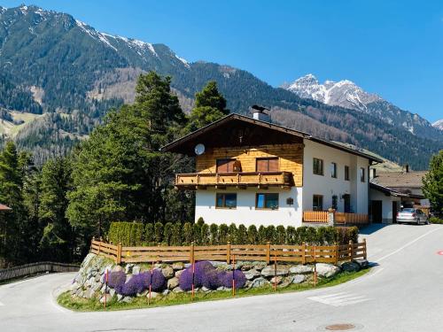 Haus Wildspitz – khách sạn tại Kampl