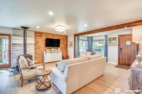 Classy Clayton Home with Views Less Than 1 Mi to Downtown! in Clayton, USA