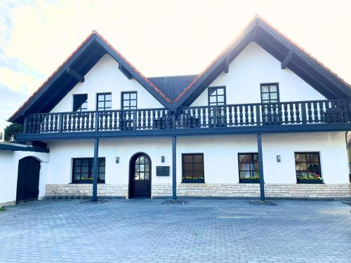 Gästehaus Tönisvorst - Accommodation