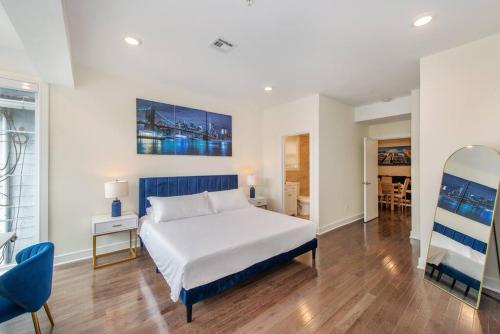 Modern Condo-NYC@Fingertips in North Bergen, USA