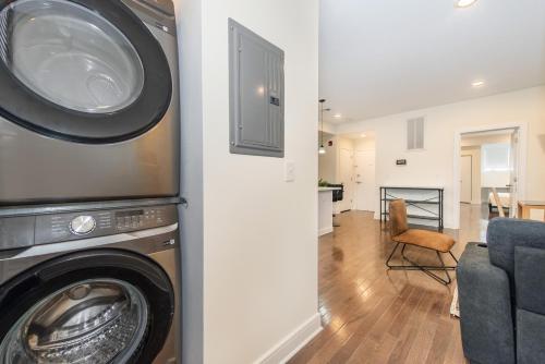 Spacious Modern Condo NYC at Fingertips Spacious Modern Condo NYC at Fingertips