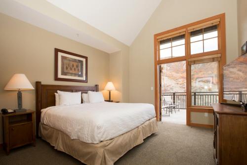 Capitol Peak Lodge - CoralTree Residence Collection