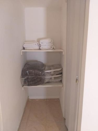 One-Bedroom Apartment image 9