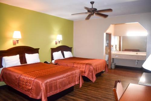 Queen Room - Disability Access