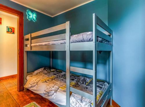 Spacious castle with garden in Aywaille