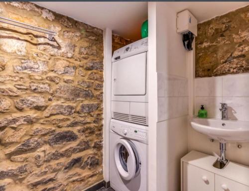 Spacious castle with garden in Aywaille