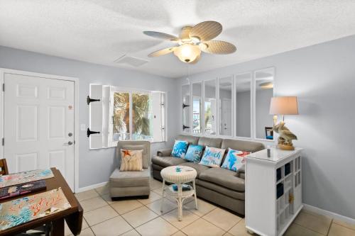 #20 Tropic Breezes Condominiums in St Pete Beach, USA