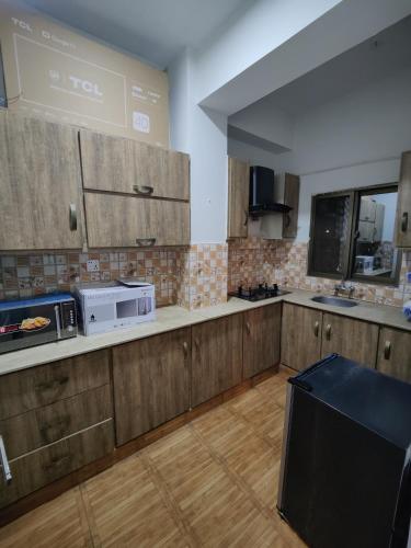 2 Bedrooms Presidential Apartment-HS Apartment - image 7