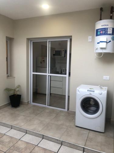One-Bedroom Apartment image 4