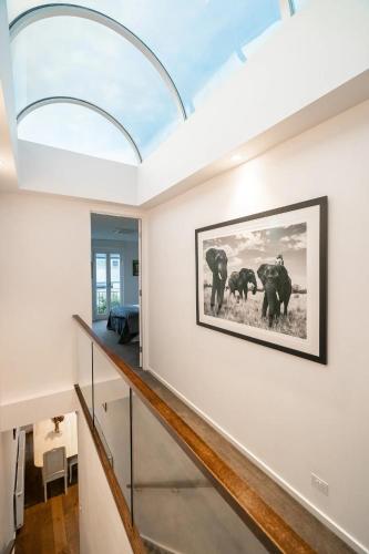 Sophisticated art deco in the heart of Toorak