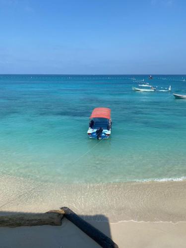 MAR AZUL ISLA BARU, RESTAURANTE HOTEL.