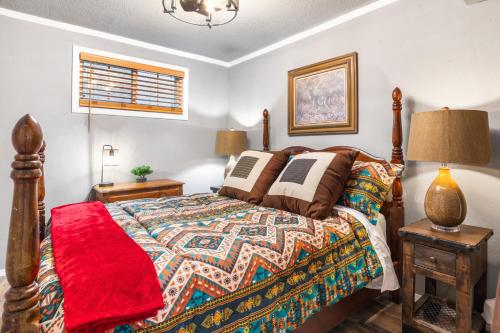 Salt Block - The Rustic Suite 1 in بانديرا_تكساس