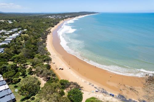 Bella Rose Beach House - 3 BR - 5min to Beach
