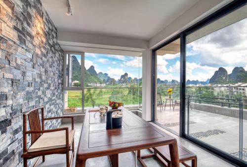 Erkély/terasz, Guilin Yangshuo Waterhouse River View Villa in Impression Sanjie Liu Látványosság