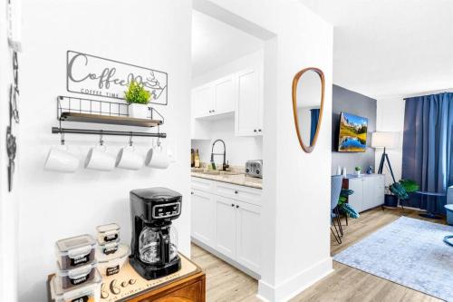 Stylish - Water View Condo - Palm Wave Says in Coconut Creek, USA